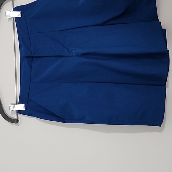 Lululemon Long Story Blue Women's Bermuda Shorts Poseidon Color  Size 4 - Picture 2 of 8